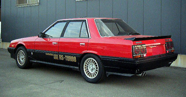 DR30 4ドア RS－XターボC レッド/ブラック